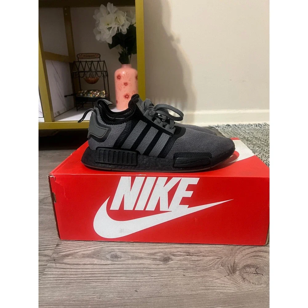adidas NMD R1 Men's Grey Four Core Black FV1733 Size 9